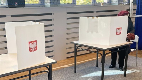 Першы тур прэзідэнцкіх выбараў у Польшчы паказаў — аднаго фаварыта сярод кандыдатаў, які б задавальняў электарат, няма