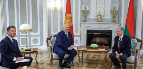 Переговоры Лукашенко со спецпосланником США Коулом продолжились в субботу