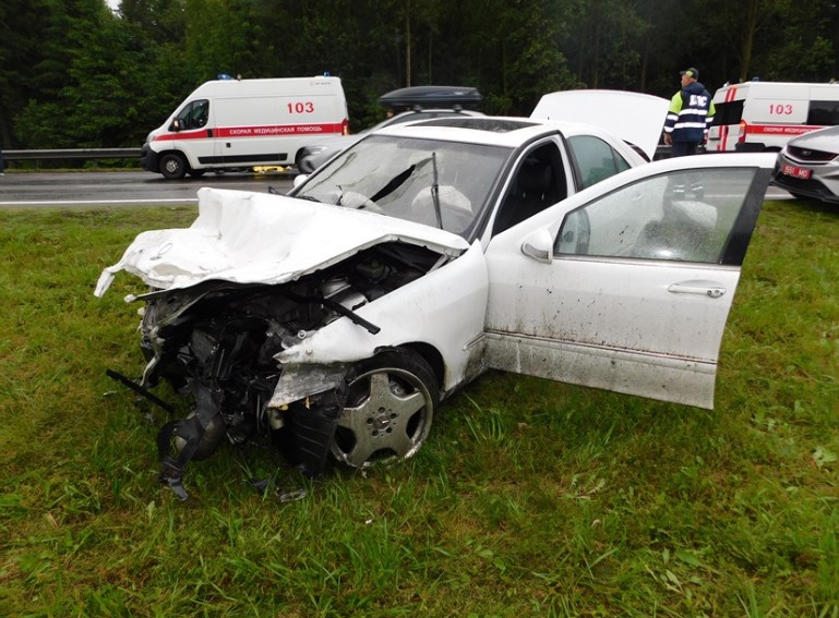 В СК рассказали подробности страшного ДТП, в котором погибла семья из России 
