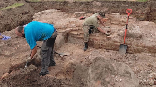 Археологи нашли в Будславе каменный фундамент костела первой половины XVII века