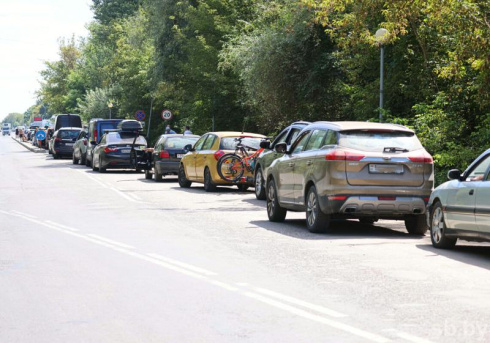 В очередях на границах Евросоюза скопилось почти 4 700 легковых автомобилей