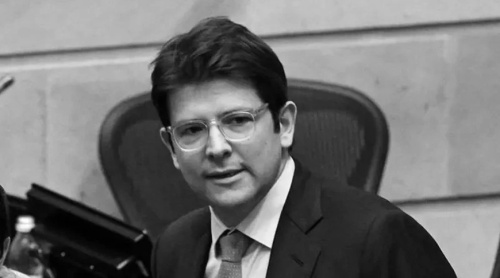 У Калумбіі памёр кандыдат у прэзідэнты Урыбэ Турбай, якому стрэлілі ў галаву на мітынгу 8 чэрвеня