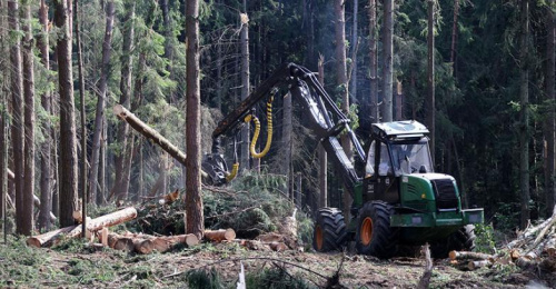 Лукашэнка патрабуе перапрацаваць увесь буралом у маржынальны прадукт