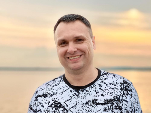 «Мы карыстаемся аднымі і тымі ж словамі, але вершы атрымліваюцца розныя»