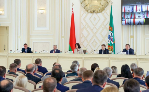 «Нет не наших вопросов». Кочанова ориентировала местные власти на полноценное рассмотрение обращений граждан