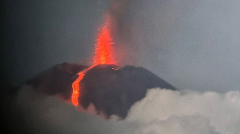 На Камчатцы аб’яўлены аранжавы код авіяцыйнай небяспекі з-за выкіду попелу вулканам Шывелуч