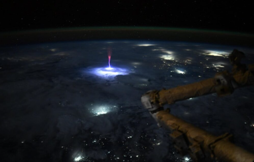 Астранаўт NASA сфатаграфавала рэдкую атмасферную з’яву — спрайт