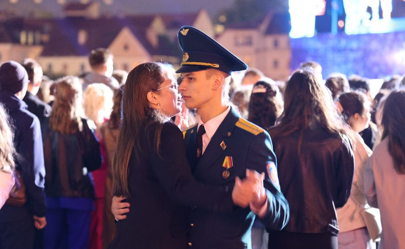 Як прайшло Рэспубліканскае свята выпускнікоў ВНУ — 2025 у сталіцы