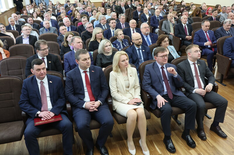 Ігар Сергяенка агучыў задачы, якія стаяць перад гістарычнай супольнасцю 