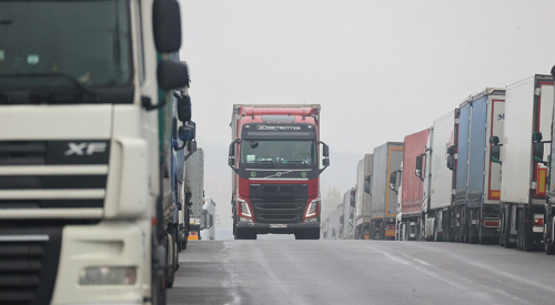 Belarus’ border agency: Around 3,000 trucks queuing at border to enter Poland