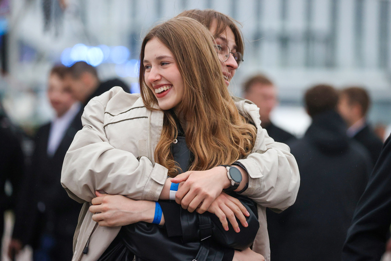 Thousands of students celebrate graduation in Minsk