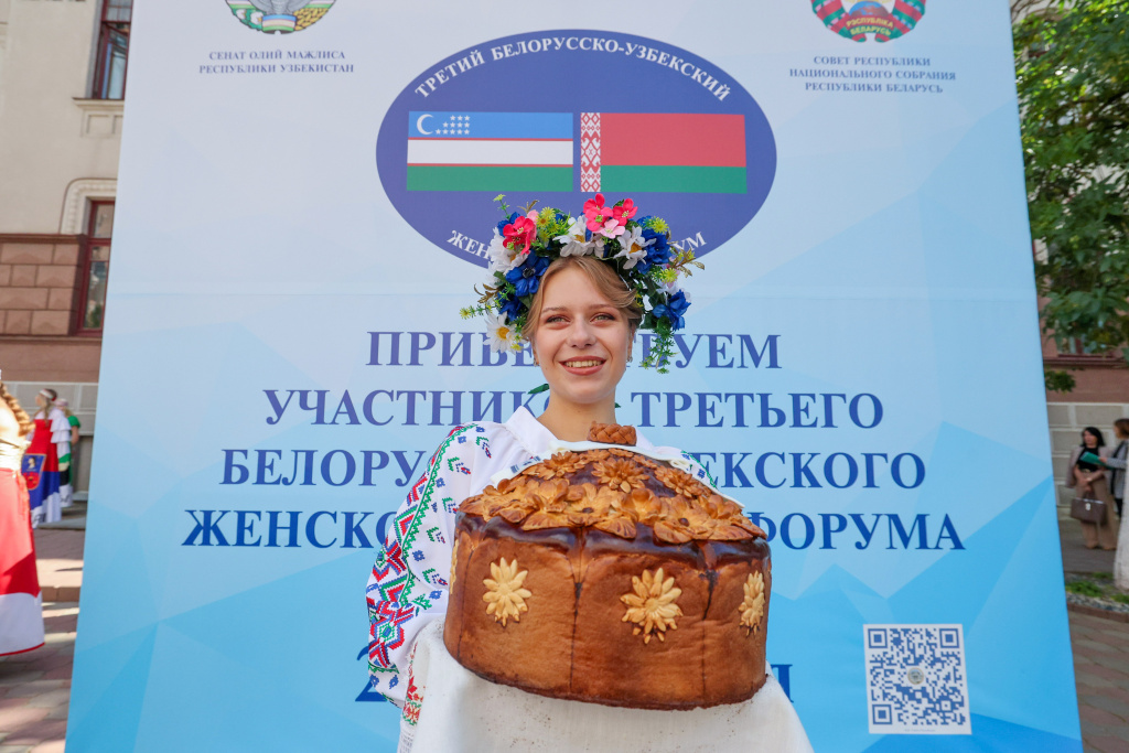 256942-18.JPG
